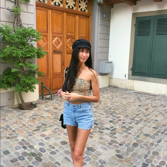 Meet your Posher, Jessica - Picture 4 of 4